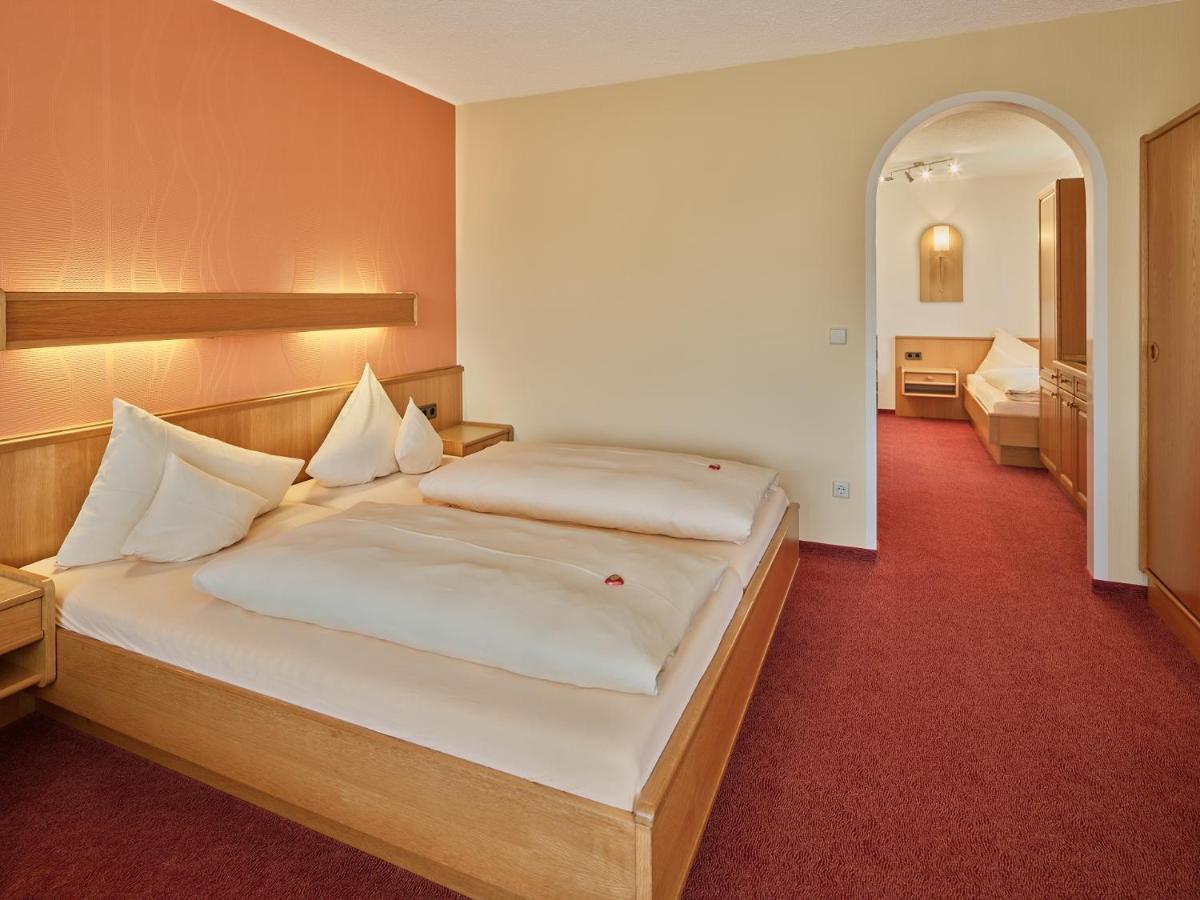 Hotel Garni Cafe Schacher Oberwolfach المظهر الخارجي الصورة