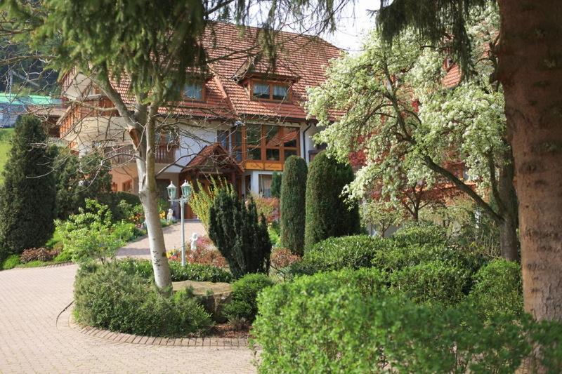 Hotel Garni Cafe Schacher Oberwolfach المظهر الخارجي الصورة
